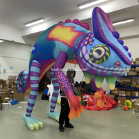 Marionnette gonflable de lézard d'adultes avec lumières LED pour la performance d'événement