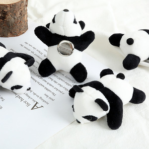 Broche panda 3D de dessin animé, figurine en peluche panda roux, accessoire Papa Panda, pendentif pour sac à dos - Product Image 1