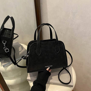 Nouveau Sac à Main Décontracté Femme en Daim Couleur Unie Style Rétro, Tendance 2026 Europe et Amérique, Sac Bandoulière <span class=keywords><strong>Pas</strong></span> <span class=keywords><strong>Cher</strong></span> - Product Image 2