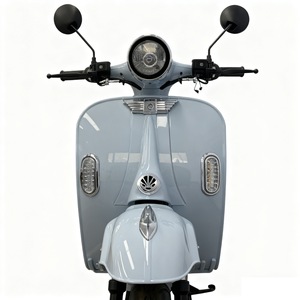 Scooter électrique style Vespa vintage 1200W 60V avec batterie au plomb, cyclomoteur rétro pour adultes, idéal pour les trajets urbains - Product Image 4