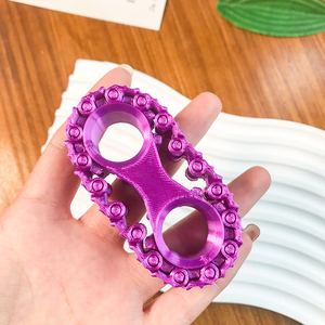 ของเล่นฟิดเจ็ตแบบใหม่ รถถังตีนตะขาบสำหรับผู้ใหญ่ PLA ของเล่นฟิดเจ็ตสปินเนอร์ บรรเทาความเครียด ของเล่นตั้งโต๊ะ ล้อเฟือง จานหมุน ของเล่นหมุนปลายนิ้ว - Product Image 5