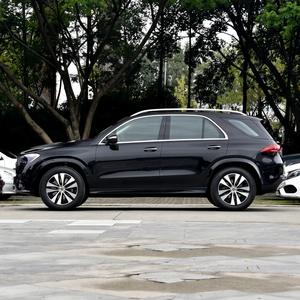 <span class=keywords><strong>Mercedes</strong></span> Benz GLC 300L <span class=keywords><strong>4</strong></span> <span class=keywords><strong>Matic</strong></span> 2024 d'occasion, voiture hybride 2.0T, SUV d'occasion, prêt pour l'expédition - Product Image 2
