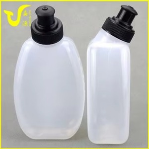 ตัวอย่างฟรี สินค้าขายดี แฟชั่น 2025 ขวดน้ำพลาสติก PE ปลอดสาร BPA สำหรับเล่นกีฬา ราคาพิเศษ ขวดน้ำสำหรับปั่นจักรยาน - Product Image 4