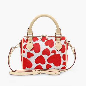 Nuova Borsa a Tracolla Mini con Stampa Cuore Rosso Personalizzata per Donna, in Pelle PU con Manico Superiore, per Uso Quotidiano - Product Image 1