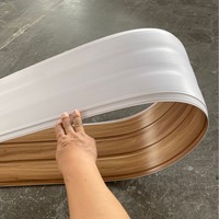 Plaques de plafond en PVC épaissi, longues et résistantes à l'humidité, design moderne et minimaliste, origine Zhejiang ; pour cuisines