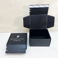 Caja de Envío de Cartón con Relieve en Forma de Avión de Lujo Personalizada para Embalaje de Regalos de Ropa de Comercio Electrónico