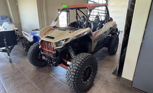 รถอเนกประสงค์ Teryx KRX 1000 Rock Edition Turbo สำหรับขับขี่ออฟโรด เครื่องยนต์ 999 ซีซี 110 แรงม้า แบบสองสูบเรียง ระบบเกียร์ CVT ระบบกันสะเทือนสำหรับงานหนัก สำหรับขับขี่บนพื้นที่ขรุขระ - Product Image 5