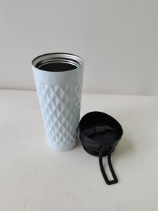 Vente en gros de gobelets isothermes en acier inoxydable à double paroi de 450 ml, réutilisables, avec couvercle, bouteille d'eau, logo personnalisé - Product Image 3