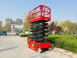 全自動自走式高所作業車、密閉型ターミナルシザーリフト（耐寒型） - Product Image 4