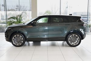 Voiture d'occasion 2026 <span class=keywords><strong>Range</strong></span> <span class=keywords><strong>Rover</strong></span> <span class=keywords><strong>Evoque</strong></span> L 2.0T <span class=keywords><strong>HSE</strong></span> Luxury Compact SUV 9AT AWD Essence Turbocompressée Exportation Mondiale - Product Image 2