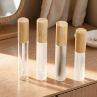 Écouteurs sans fil mini portables au design tendance et confortable, idéaux pour l'entraînement, le bureau et les trajets quotidiens, en forme de tubes de brillant à lèvres