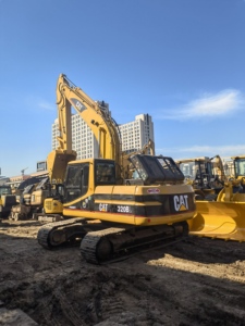 รถขุดมือสองสำหรับงานก่อสร้างขนาด 20 ตัน ยี่ห้อ CAT ขายดีในจีน รุ่น Caterpillar 320BL 320gc 320d 320cl 320b - Product Image 6