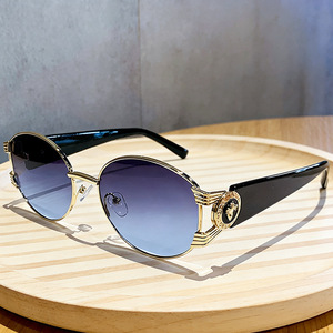 Gafas de sol ovaladas con montura completa, lentes degradadas UV400, estilo retro para mujer, moda para adultos - Product Image 1