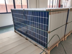 แผงโซลาร์เซลล์ 600W PV Module Nigeria Stock Solar Panels RSM600M-144BDG 600W - Product Image 3