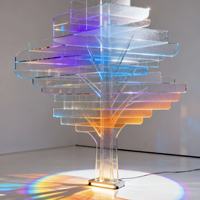 Feuille acrylique arc-en-ciel irisée à haute transmission lumineuse. PMMA dichroïque pour sculptures d'art et installations lumineuses de musées