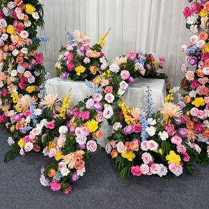 ซุ้มดอกไม้ประดิษฐ์ทำมือจากผ้าไหมเทียมสีแดง รูปทรงดอกไฮเดรนเยีย ดีไซน์ทันสมัย เป็นมิตรกับสิ่งแวดล้อม หรูหรา กันน้ำ เหมาะสำหรับงานแต่งงาน - Product Image 2