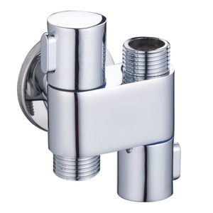 Mini pistola pulverizadora de inodoro de doble control y doble salida, con separador de agua para lavadora, de un entrada y dos salidas, tipo triángulo. - Product Image 5