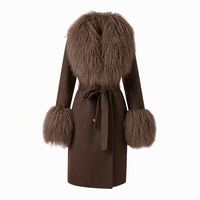 Manteau long de luxe en laine et cachemire pour femme avec garniture en fourrure de mouton bouclée et ceinture, idéal pour l'hiver