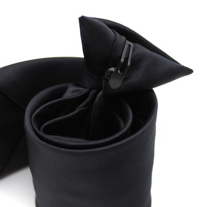 Trung Quốc bán buôn Cà Vạt đơn giản hóa vấn đề Mens dễ dàng mặc TUXEDO bền 100 polyester satin pre-tied rắn màu đen <span class=keywords><strong>clip</strong></span> trên quan hệ - Product Image 2
