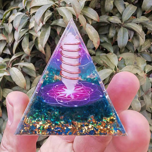 5cm 6cm 8cm cristaux de guérison de pierres précieuses en gros <span class=keywords><strong>Orgonite</strong></span> Orgone pyramide énergie pour spirituel - Product Image 2