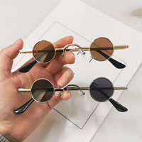 Lunettes de soleil à verres colorés, montures de lunettes haut de gamme, lunettes pour femmes, style hip-hop, photographie de rue, petites lunettes de soleil rondes pour garçons d'honneur