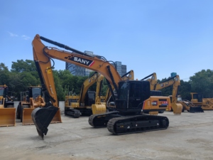 รถขุดตีนตะขาบขนาดกลาง SANY SY215C น้ำหนัก 21.5 ตัน เครื่องยนต์ Sany ได้รับการรับรองมาตรฐาน CE และ EPA พร้อมปั๊มไฮดรอลิกและเกียร์บ็อกซ์ - Product Image 2