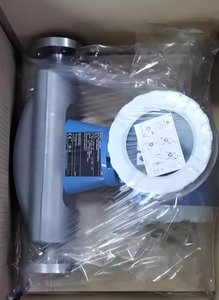 E+H Endress+Hauser 80F/80A/80E/83E/83F/83M/83I83F 80F08 80F15 80F25 80F40 80F50 80F80 80F1H 80F1F 80F2FCoriolis Medidor de Flujo Másico - Product Image 1