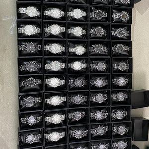 Reloj de Pulsera Gótico Y2K de Cuarzo con Diseño Personalizado de Alabastro para Hombre, Decoración Única con Garras, Estilo Gótico - Product Image 4