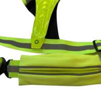 Gilet réfléchissant de sécurité pour le cyclisme en plein air, haute visibilité, éclairage nocturne, rechargeable par USB, gilet réfléchissant pour la course à pied avec support pour téléphone