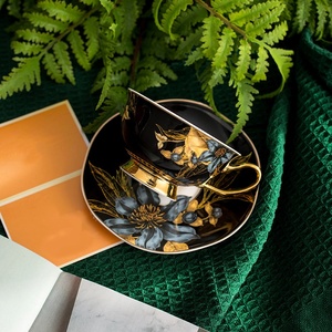 Ensemble de tasses et soucoupes à café arabe classique, en porcelaine osseuse écologique, finition émaillée, passe au lave-vaisselle, résistant à la chaleur, pour les fêtes - Product Image 2