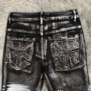 DENIMGUYS colori personalizzati in argento sventato Graffiti da uomo Vintage Y2k pantaloni in Denim stile Punk Hip Pop <span class=keywords><strong>Jeans</strong></span> svasati da uomo - Product Image 4