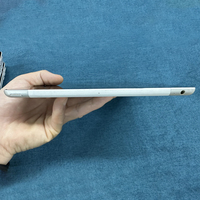 Tablet Usada de 10.2 Pulgadas, Gris Plateado, Desbloqueada, WiFi 4G, 9.ª Generación, 3GB RAM, 64/256GB Almacenamiento, A13 Hexa-Core, 1 Año de Garantía, 2021