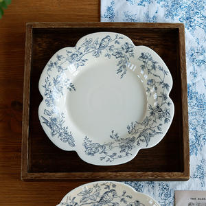 Assiette à pâtisserie vintage française pour le thé de l'après-midi, motif bleu rêve, SUREON, vaisselle jetable en <span class=keywords><strong>porcelaine</strong></span>, plat classique pour gâteaux et plats occidentaux - Product Image 3