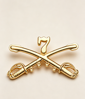 Insignia Personalizada de la 7ª Caballería, Espadas Cruzadas, Aleación de Zinc, Estilo Antiguo, Baño de Níquel Dorado