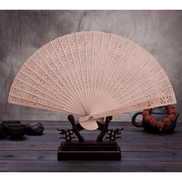 FAREA Vente en gros Souvenir de mariage Éventail à main en bois avec gravure de logo personnalisée pour la décoration