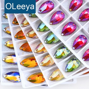 Strass en cristal brillant 5A de qualité supérieure Oleeya, forme goutte d'eau, à coudre, pour accessoires vestimentaires - Product Image 1