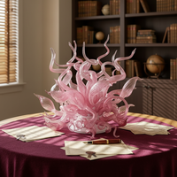 Lampe en verre soufflé de Murano coloré, sculpture florale artistique européenne bleu clair attrayante, sur mesure, pour table de hall d'hôtel moderne