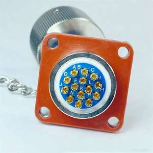 Connecteur circulaire Y50X-1832, prise et fiche 32 broches - Product Image 1