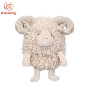 Juguete de Peluche de <span class=keywords><strong>Cordero</strong></span> con Cuernos Rizados, Relleno y Esponjoso, Muñeco de Oveja para Niños, Regalo Reconfortante, Decoración del Hogar - Product Image 1