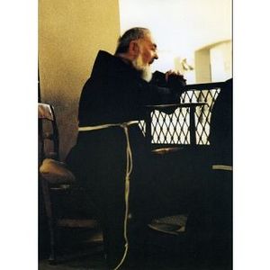 Impresión Sagrada de San Pío de Pietrelcina, Arte Religioso, Decoración de Pared - Product Image 3