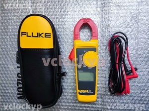FLUKE 323 True RMS <b>Clamp</b> Meter - Product Image 2
