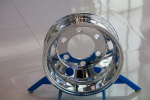 ล้อรถบรรทุกอลูมิเนียมอัลลอยด์สำหรับงานหนัก17.5ราคาไม่แพง - Product Image 2