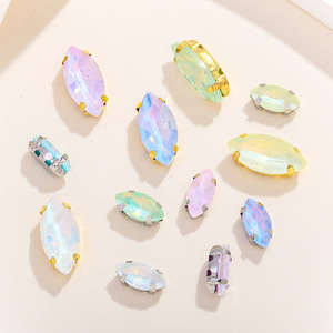 Cristales de vidrio tipo marquesa con orificio para joyería DIY y accesorios de ropa, engaste de 4 puntas, opciones multicolor. - Product Image 3