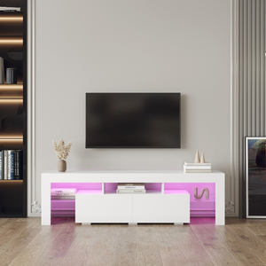 Le salon présente <span class=keywords><strong>un</strong></span> design moderne et polyvalent avec <span class=keywords><strong>un</strong></span> éclairage LED luxueux et <span class=keywords><strong>un</strong></span> meuble TV à cloison en verre. - Product Image 3