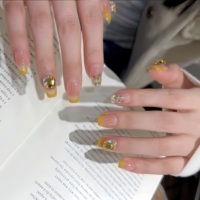 Colle pour faux ongles en acrylique de la série French Rose – Design incrusté à la main, formes carrées/amande, idéale pour le quotidien et les rendez-vous