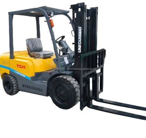 Montacargas Diésel TCM 25 de 2.5 Toneladas y 3 Metros de Alto Rendimiento, Motor Isuzu, Máquina Usada, Potencia Automática, 4WD, Neumáticos Sólidos, Dos Etapas - Product Image 1