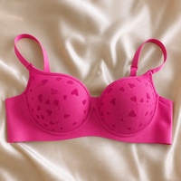Soutien-gorge sans couture confortable et doux avec bonnets en forme de cœur, sans armatures, push-up, pour un confort quotidien