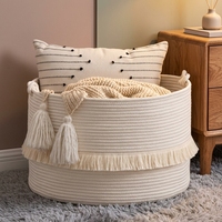 Panier de rangement en macramé bohème en corde de coton avec franges, panier rond tissé pour couverture, pour la crèche, la buanderie, la décoration intérieure