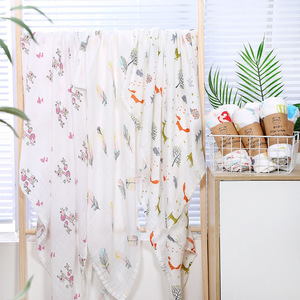 Manta Envolvente de Bambú y Algodón Carlota 105x120 Cm, Doble Capa de Gasa Suave para Bebés y Niños Pequeños - Product Image 2