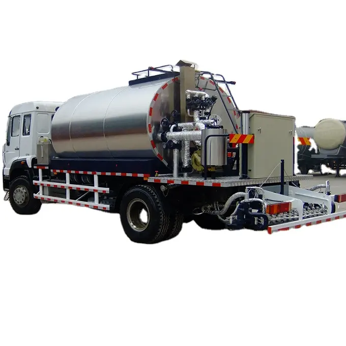 Bitumen Asphalt Emulsion Sprayer Asphalt Distributor Trucks for Sale